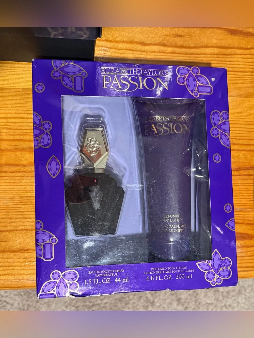 Elizabeth Taylor Passion Fragrance Gift Set (PIF)
